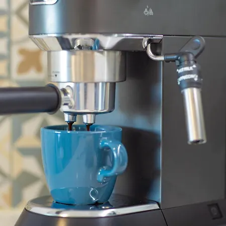 Sunrise Tower - Great Location - 5 Minutes Walk To The Sea Appartamento